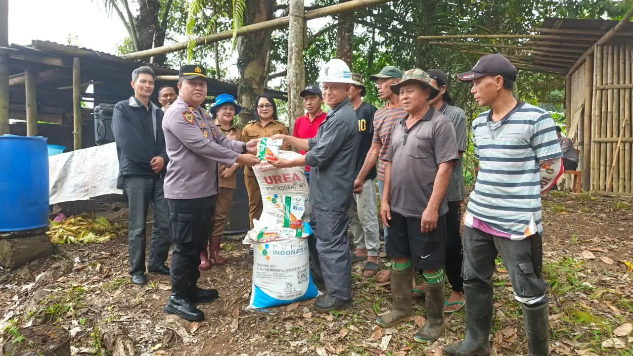 Polsek Tondano Gelar Penanaman Jagung Dukung Program Ketahanan Pangan
